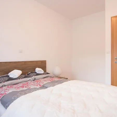 Carica * ヴィソコ